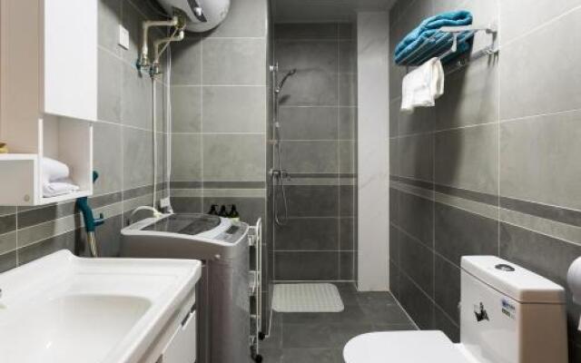 Xi'an Beilin·Yongning Gate· Locals Apartment 00140400