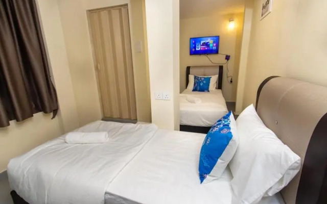 Southern Tip Hotel - City & 100m walk to McDonald's & FREE DOBI