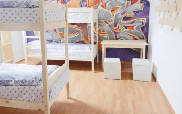 Yolki Art Hostel