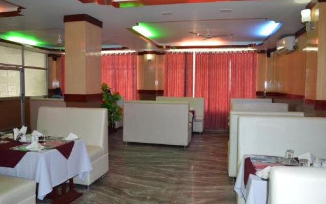 Hotel Theja Fort