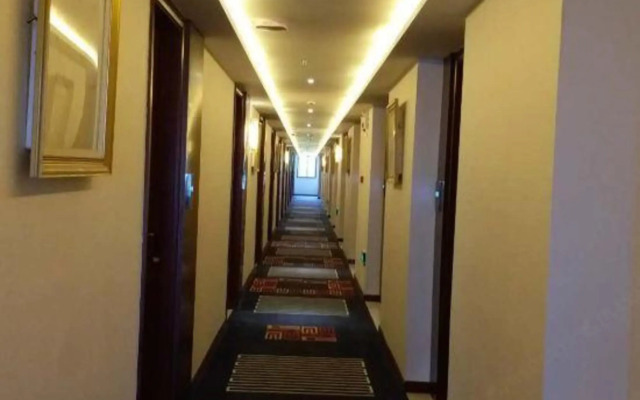 Shanghai Yiyan Business Hotel (Qingpu Industrial Park)