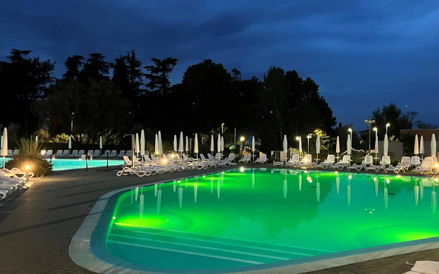 Sisan Family Resort