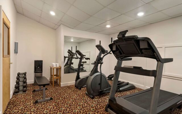 Germaine Inn South Portland