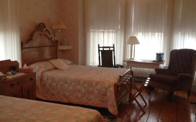 Florentine Manor