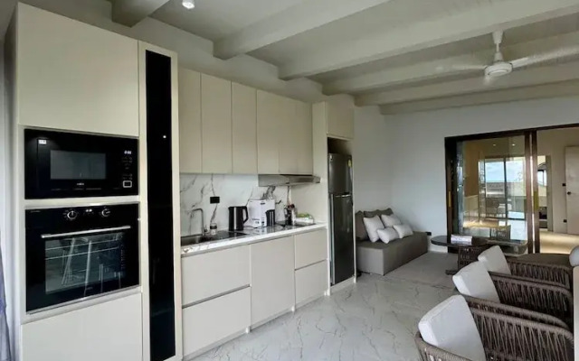 Beachside Residence