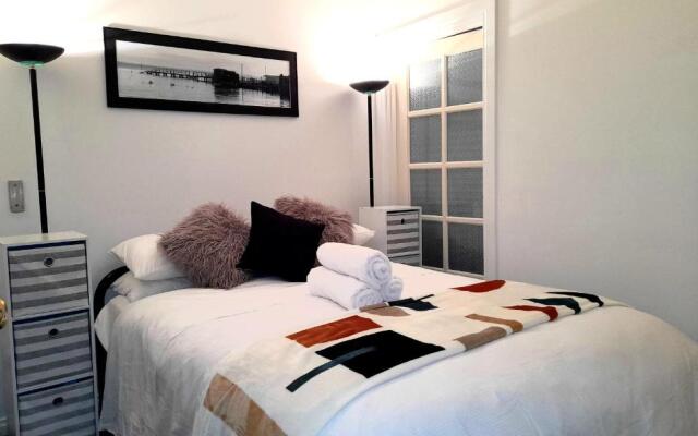 Studio 22 - Central