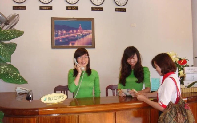 Khách Sạn Sơn Trà 1