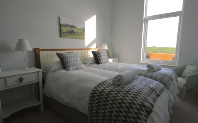 Cobnut Barn, Bourton On The Water