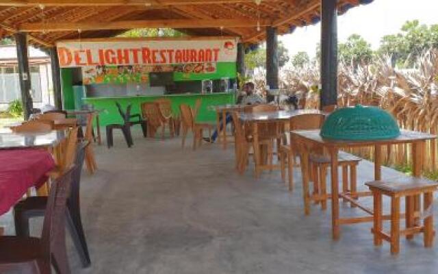 Delight Guest House And Restaurant
