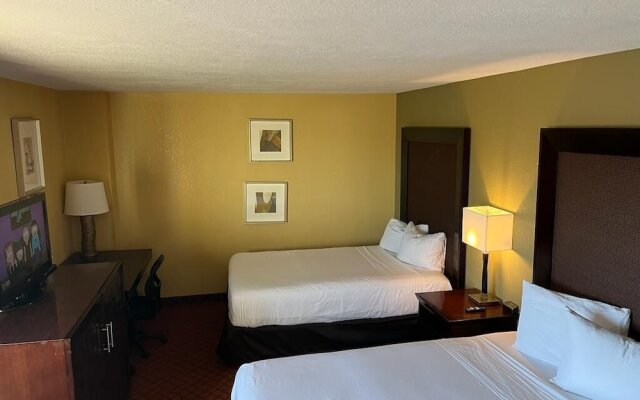 Quality Inn South Hutchinson