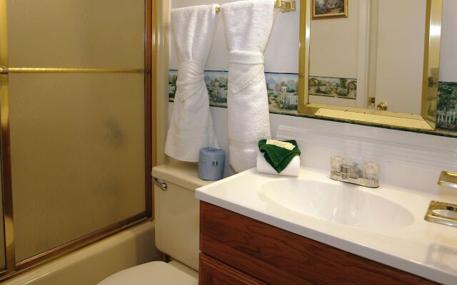 Sleeping Beauty 511 - Two Bedroom Cabin