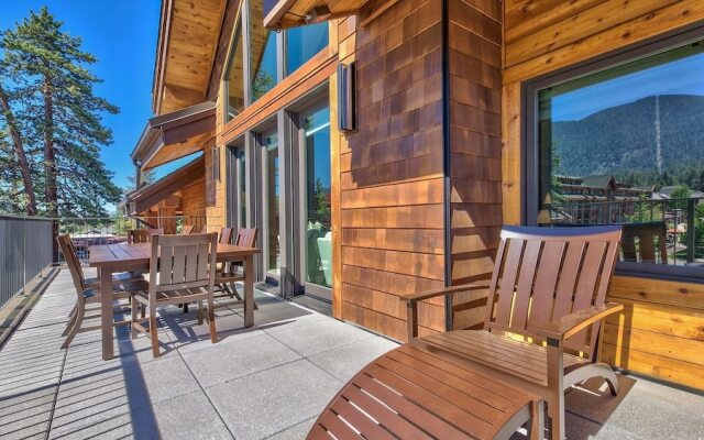 LuxuryÂ 4br  Steps From Heavenly Village & Gondola 4 Bedroom Condo by RedAwning