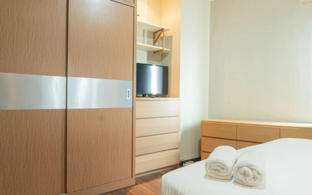 Comfy 1BR at Green Central City Apartment near Glodok
