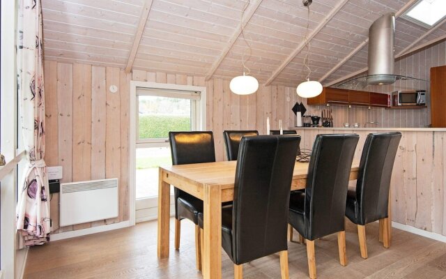 8 Person Holiday Home in Juelsminde-by Traum
