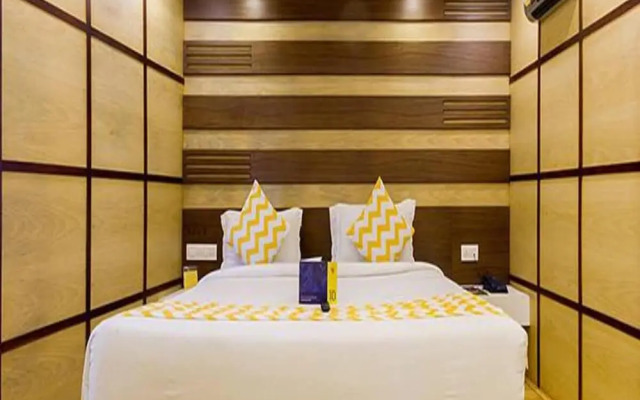 FabHotel Sholas Residency