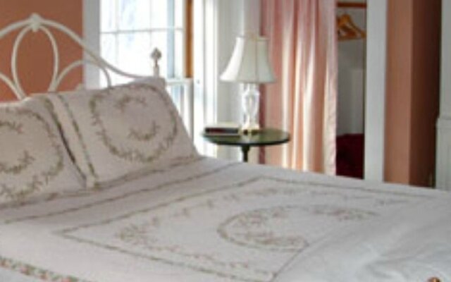 The Trumbull House Bed and Breakfast