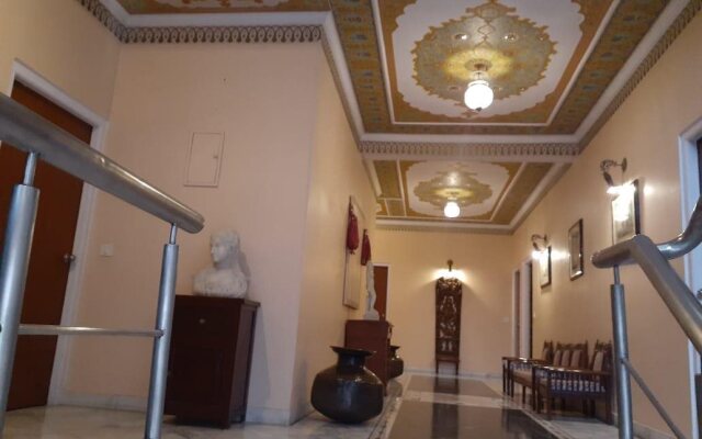 Anuraag Villa