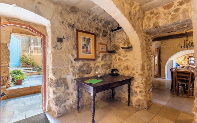 Bebbuxija Pool Farmhouse Gozo