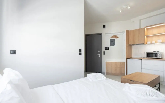 LIV - Modern Studio Apartment S8-4a