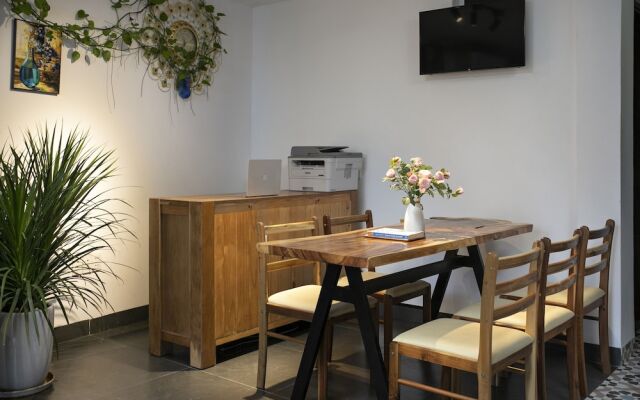 HAMA Boutique Home