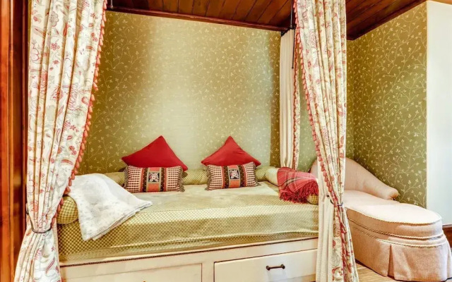 1-#28 One Willow Bridge 3BD