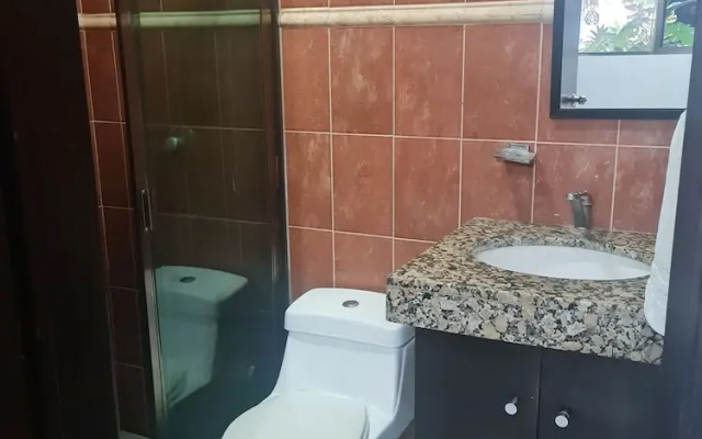 TJ Apartments, Calle 6, PDC