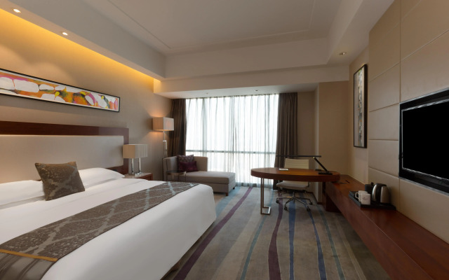 Crowne Plaza Wuxi Taihu, an IHG Hotel