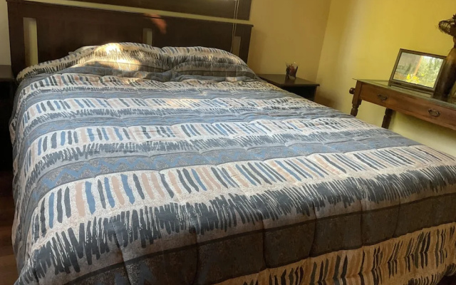 Beautiful 3 Bedr House in Arakapas With Fireplace