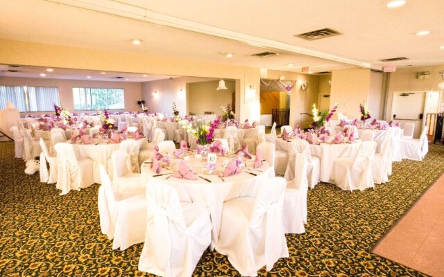 Ramada by Wyndham Arnprior