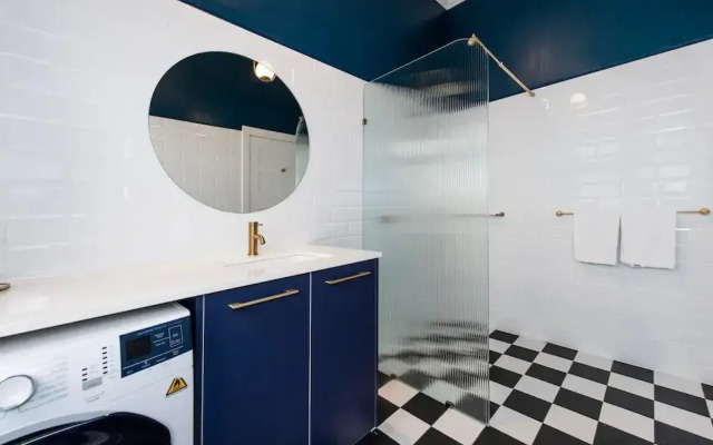 The 1920s - 'the Golden Palm' Suite Apartment