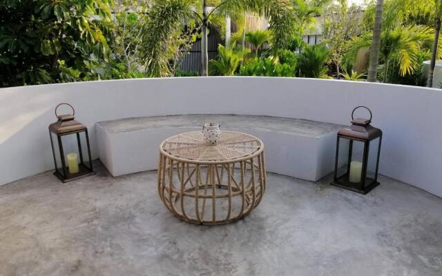 Tungtong Beach Villas