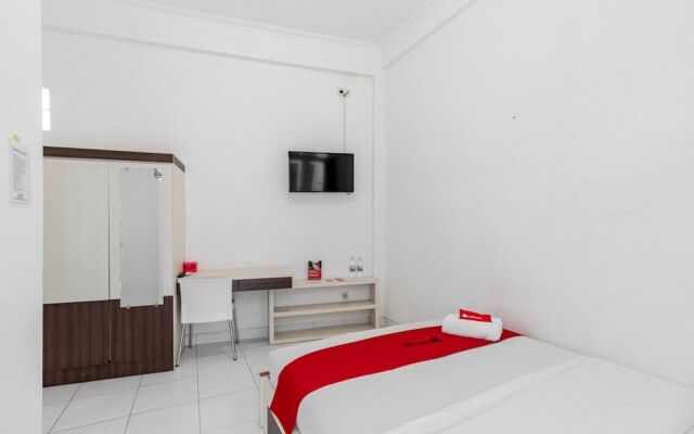 RedDoorz Syariah @ Wisma Arya 2