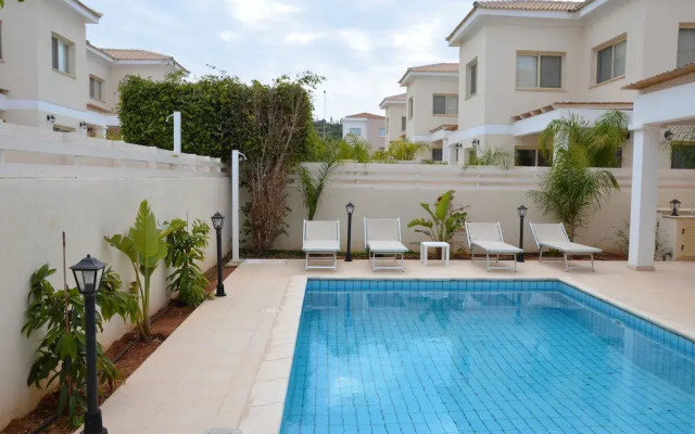 Anthorina Villa 15