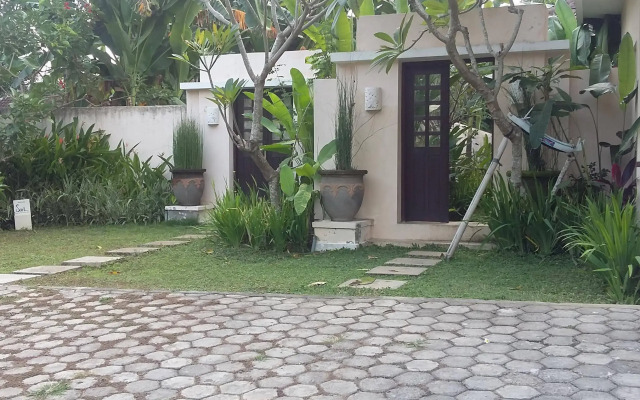 Bali Taman Sari Villa & Restaurant