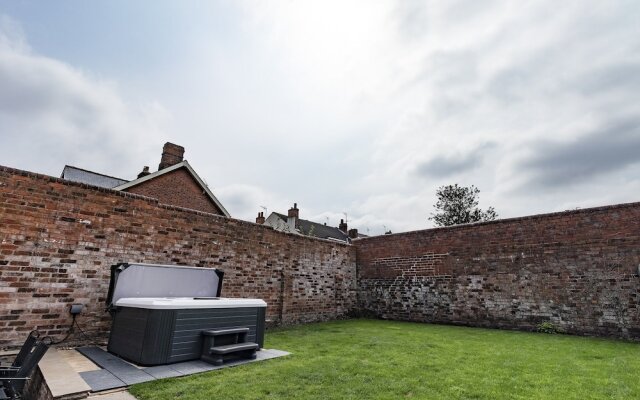 The Olde Coach House