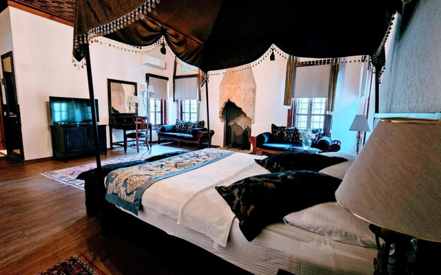 Otanti̇k Club Hotel & Spa