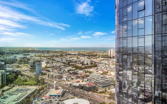 Melbourne Square Apartments