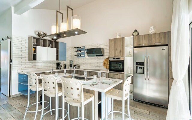 Villa Blanca
