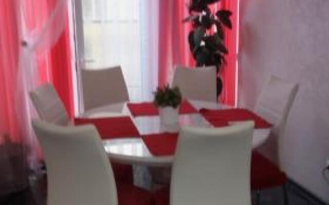 Hostel na Holmskoy 2