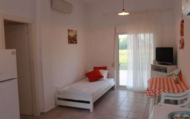 Maravilla Apartments