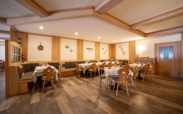 Hotel Caminetto Mountain Resort