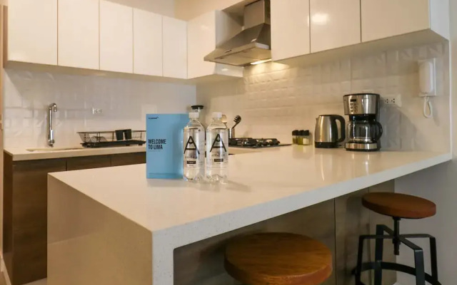 w Exceptional 1BR w Balcony in Barranco