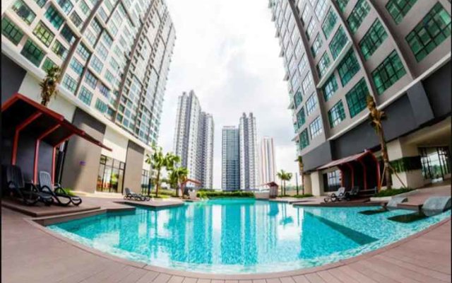 Conezion Luxury IOI Resort City 3Room Family Suite