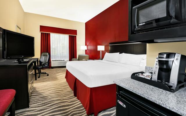 Holiday Inn Express & Suites Cotulla, an IHG Hotel