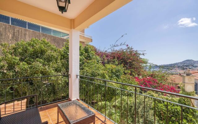House With Garden and Great View, Vila Boa Vista