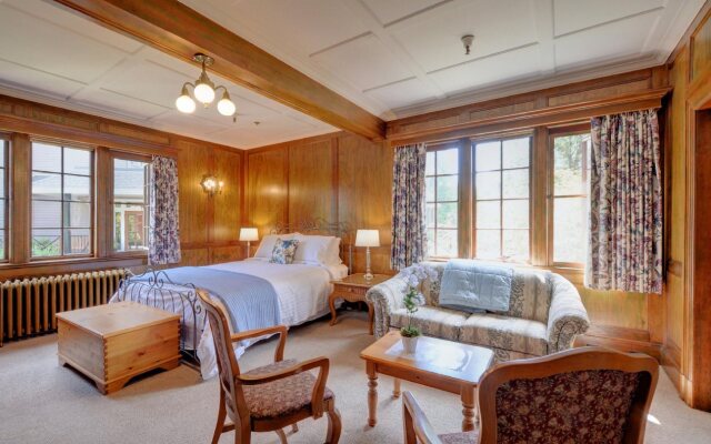 The Latch Inn