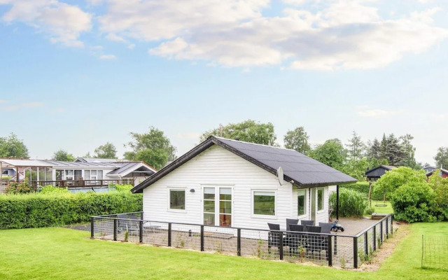 6 Person Holiday Home in Hejls