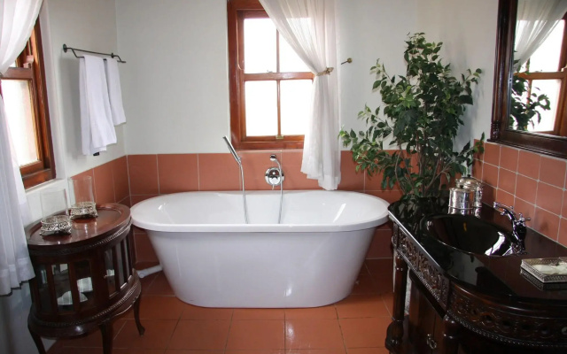 Hole in One Boutique Hotel and Conference Centre