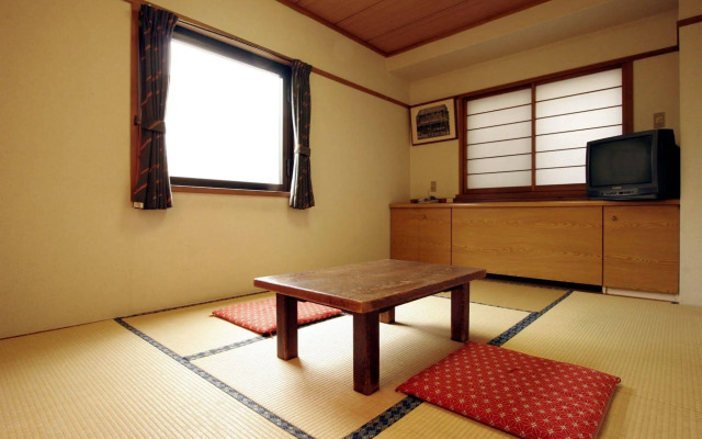 Sakura Ryokan Asakusa Iriya