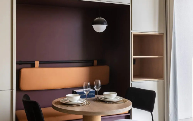 Deluxe Studio With Meydan View